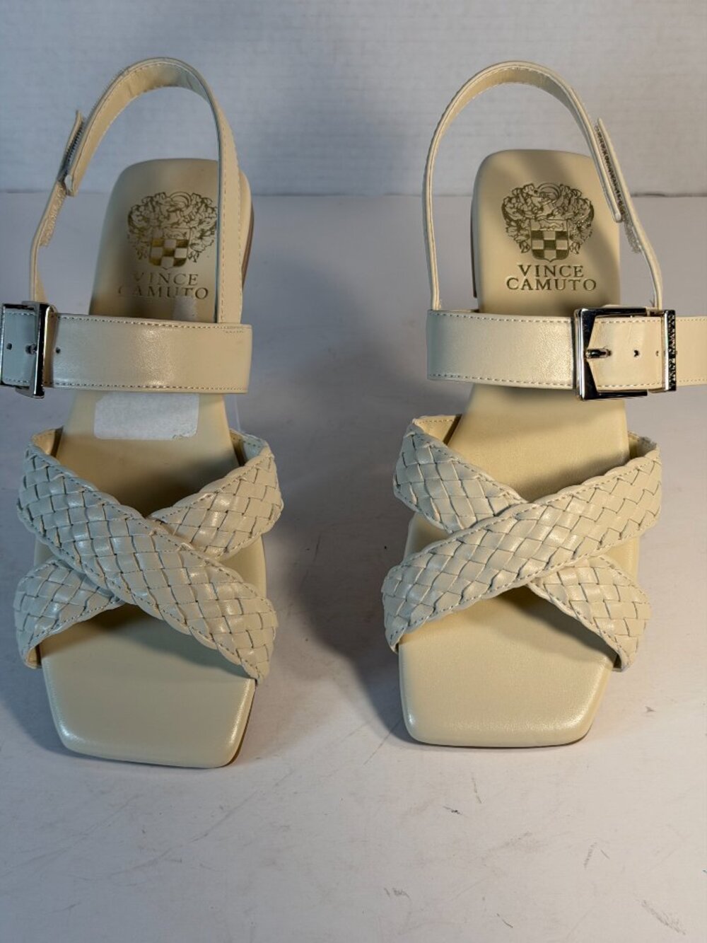 Women"s size 6 Vince Camuto sandals